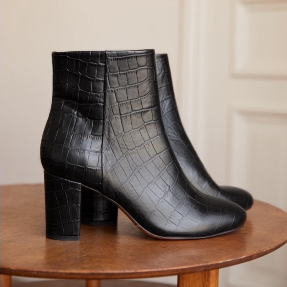 Sezane Lea Black Croc-Embossed Ankle Boots (38/7)